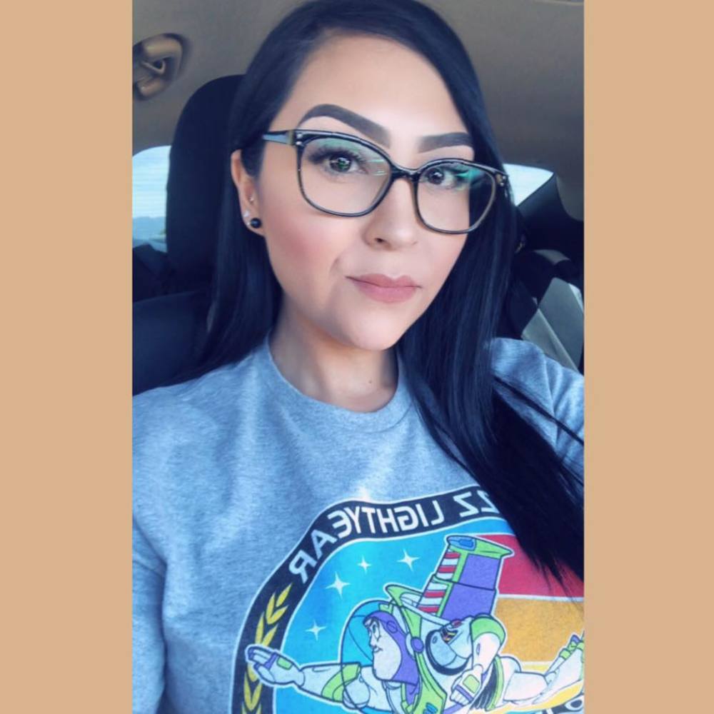 Meet your Posher, Corinna